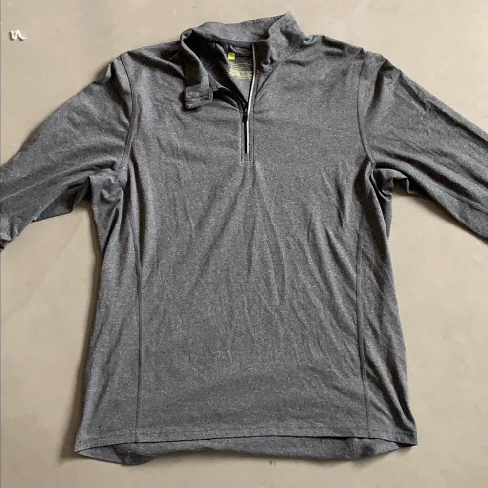 Gray quarter zip long sleeve size L